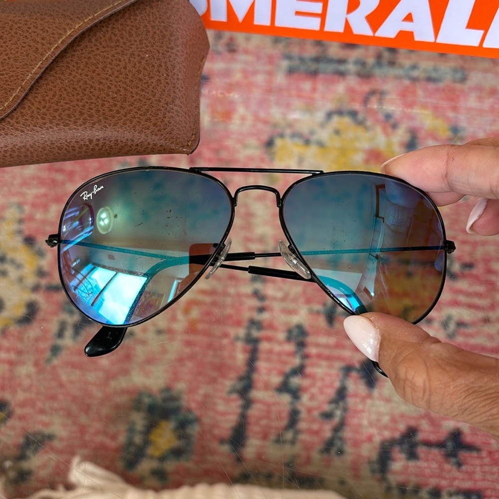 Authentic Ray Bans - Blue - Aviators - image 3
